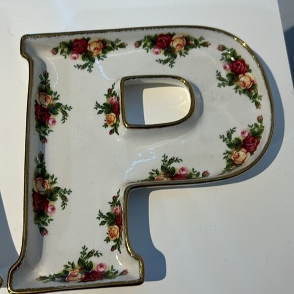 Royal Albert “old country roses” set of 2 letter dishes “A” “P” - Picture 3 of 7